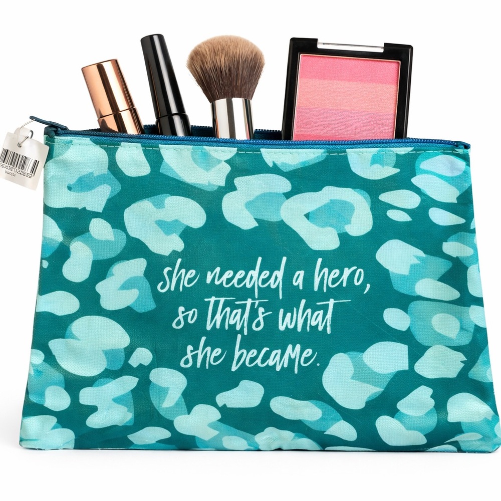 Thrive Cosmetics bag NWT